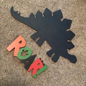 Kids dinosaur decor